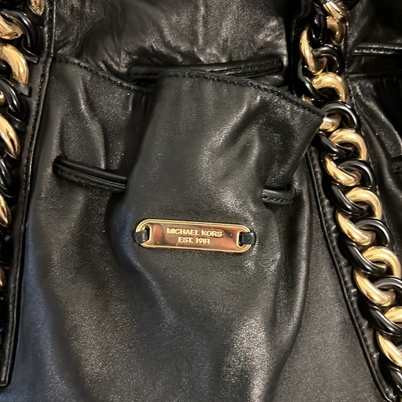 Michael Kors black leather purse black and gold chain detail - Picture 3 of 6